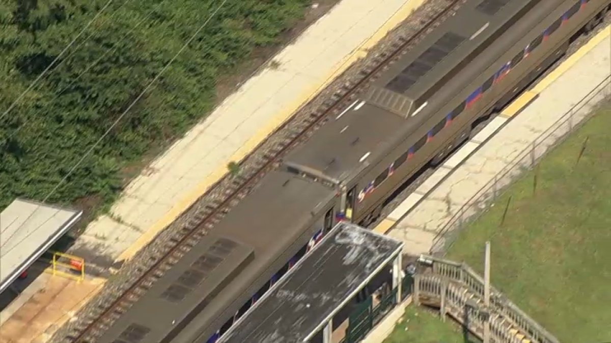 SEPTA Norristown line train evacuates after transformer fire – NBC10 Philadelphia