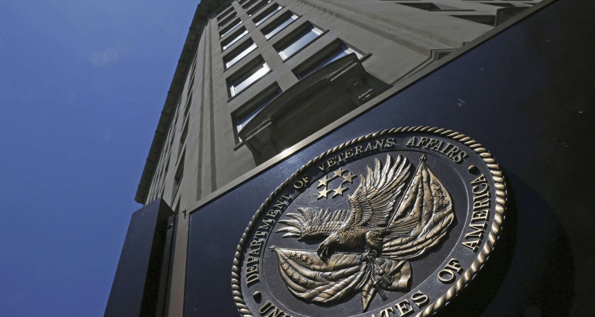 VA on track to cut nearly 30K jobs by end of fiscal 2025, eliminating need for RIF