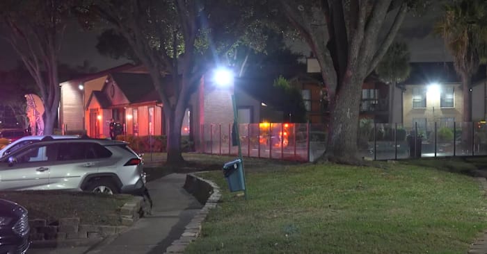 5-year-old girl drowns in west Houston apartment pool
