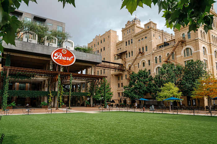 Fun activities and new Sunday market hours this summer at Pearl