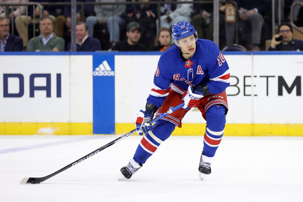 East Notes: Panarin, Senators, Prokhorov