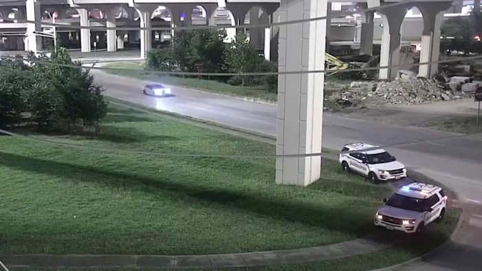 Deadly motorcycle crash on Katy Fwy shuts down exit ramp in east Harris County