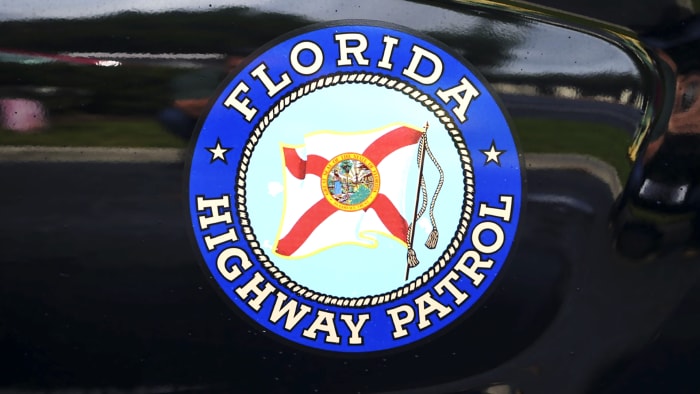 Motorcyclist dies after missing curve, hitting median in Orange Park crash: FHP