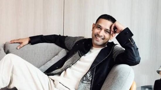 Vikrant Massey recalls spending 60K for rented clothes per day.