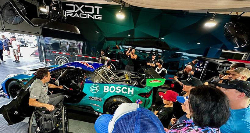 Robert Wickens Gives Back to Canadian Fans