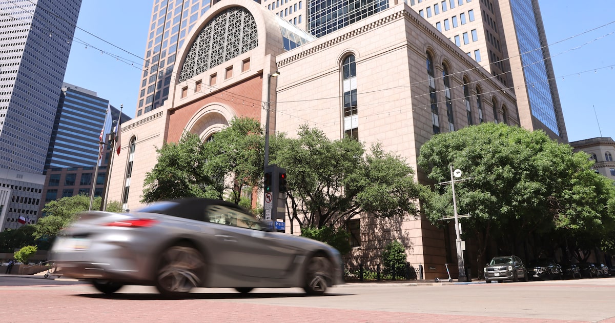 Comerica Tower parking garage isn’t a good fit