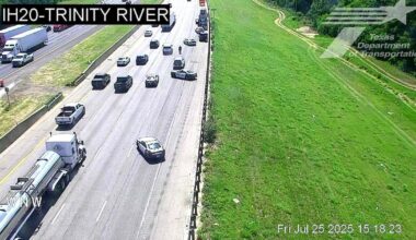 Off-duty cop working traffic control on I-20 hospitalized after crash in Dallas County