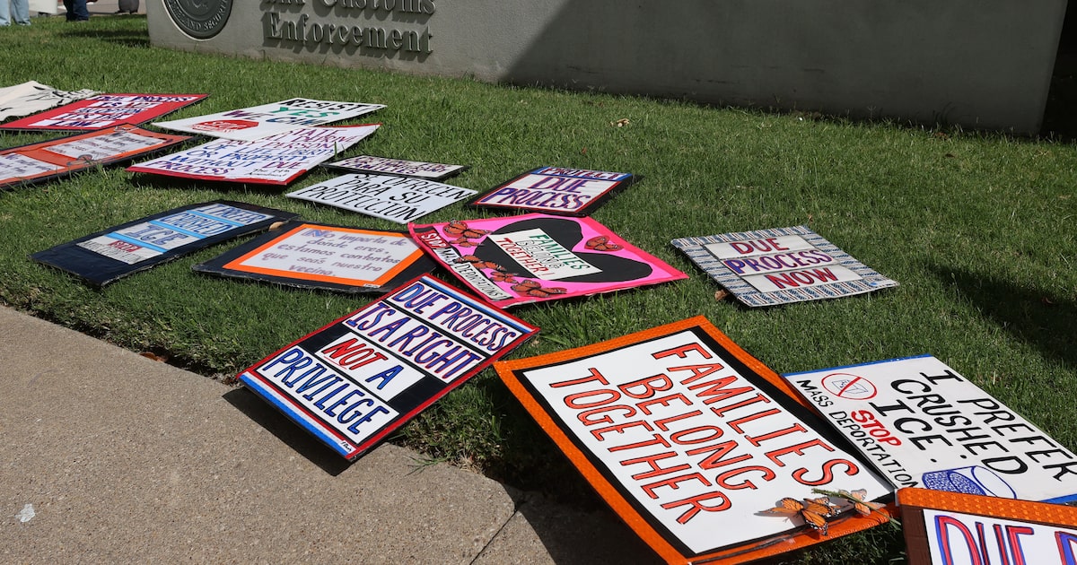 ICE held migrants at Dallas office for days, families say, exceeding agency standards
