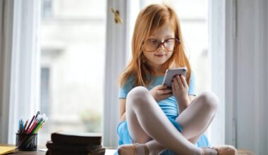 Kids Who Get Smartphones Before 13 Face Skyrocketing Suicide Risk, Study Warns
