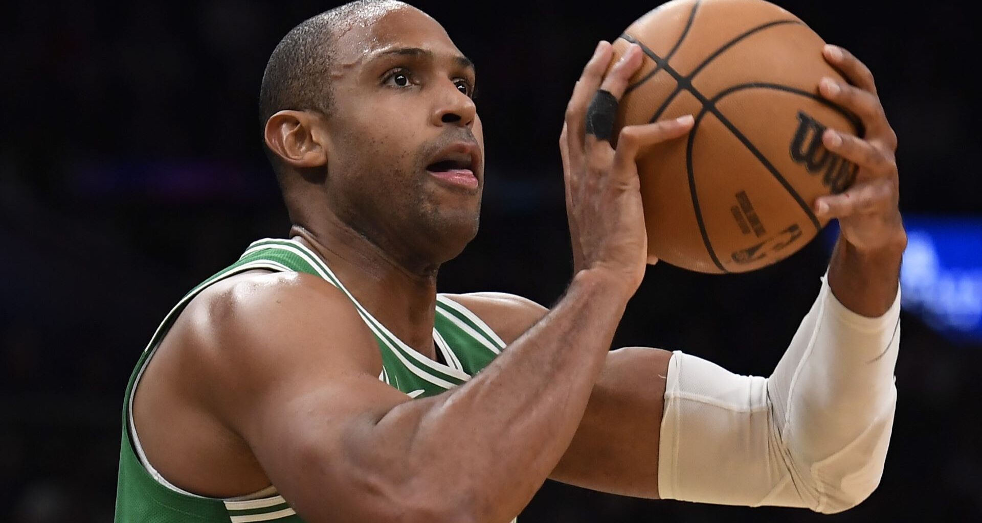 Top Five NBA Free Agent Centers Still Available For Celtics
