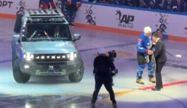 Alex Ovechkin gifted new car, honored for breaking NHL goals record before ‘Match of the Year’ exhibition in Russia