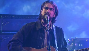 Watch Alex G Perform “Headlights” on Colbert
