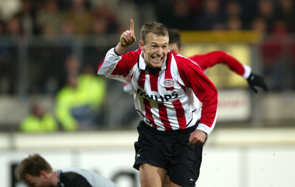 PSV had invited the Blues for talks after Robben had a tour of Old Trafford