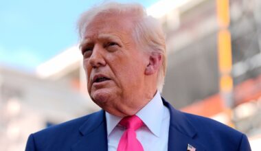 Trump signs order to clarify college athletes’ employment status amid ...