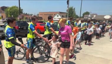 College cyclists bring disability awareness to Chicago on cross-country ride