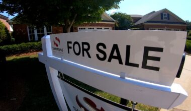 Triangle homes sitting on the market longer, why a real estate agent says it’s about perspective :: WRAL.com