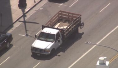 Driver of stolen utility truck arrested after snail-pace pursuit in Echo Park – NBC Los Angeles