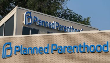 Judge temporarily blocks Trump administration from enforcing funding ban against Planned Parenthood