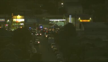 Spike strip puts end to pursuit in Florence-Graham neighborhood – NBC Los Angeles