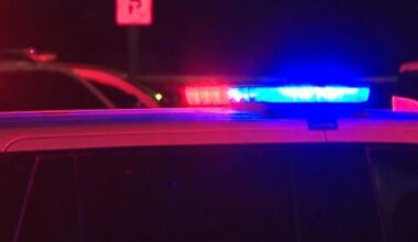 Phoenix crash sends 2 to hospital