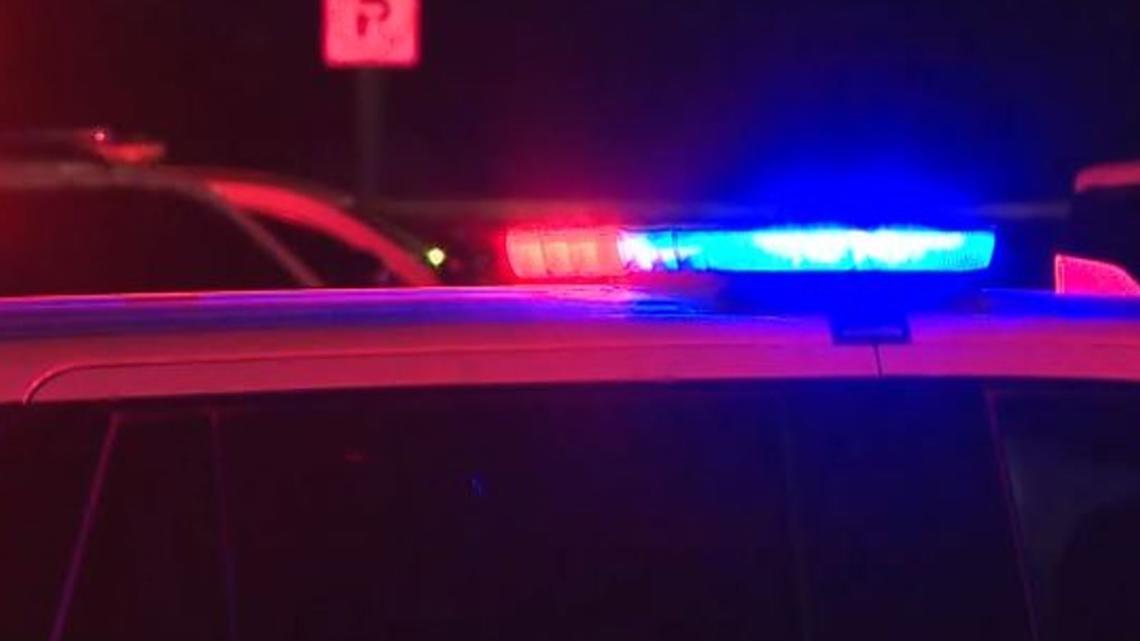 Phoenix crash sends 2 to hospital