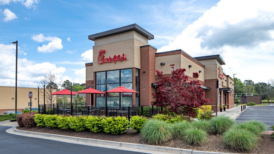 Chick-fil-A front with drive thru