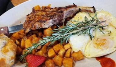 3 new restaurants opening in San Antonio's TPC Town Plaza
