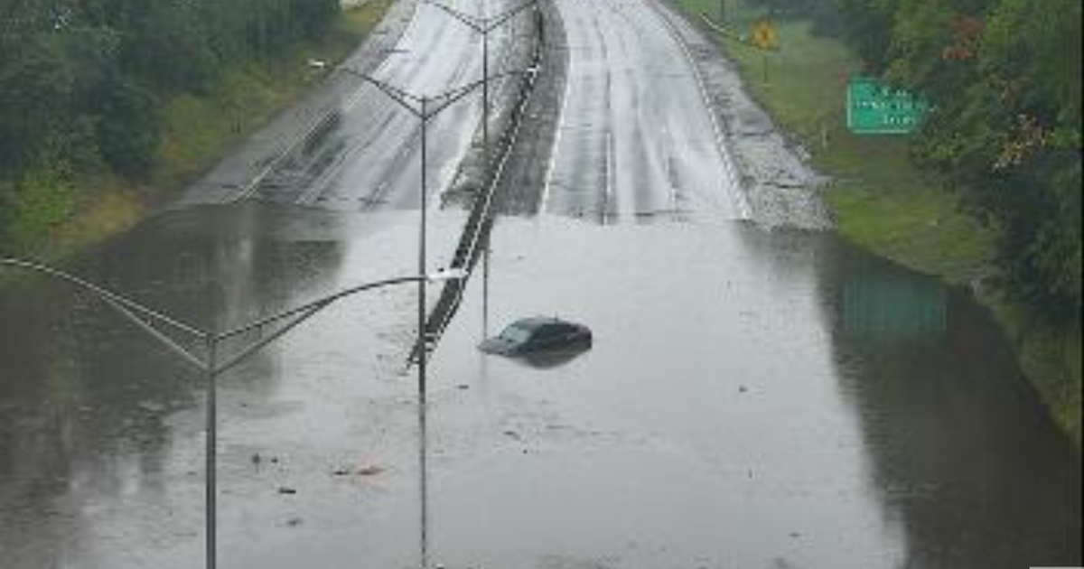 Flooding on Clearview Expressway in Queens prompts evacuations