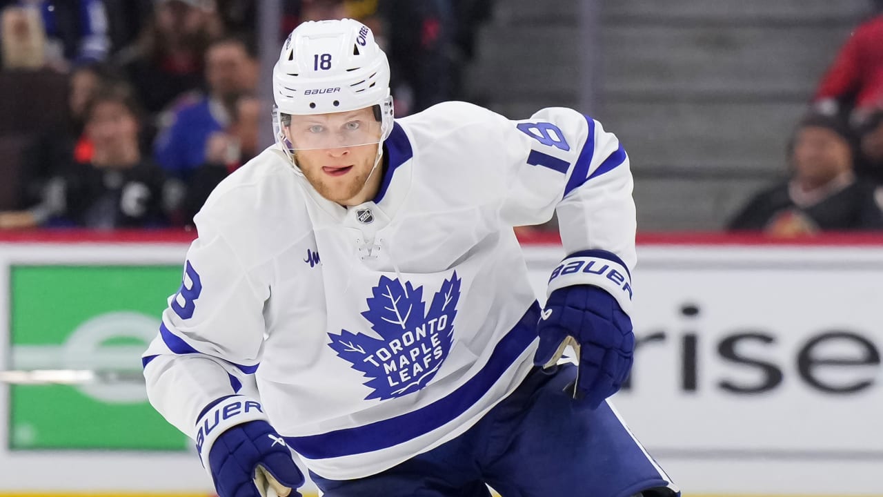 Lorentz signs 3-year, $4.05 million contract with Maple Leafs