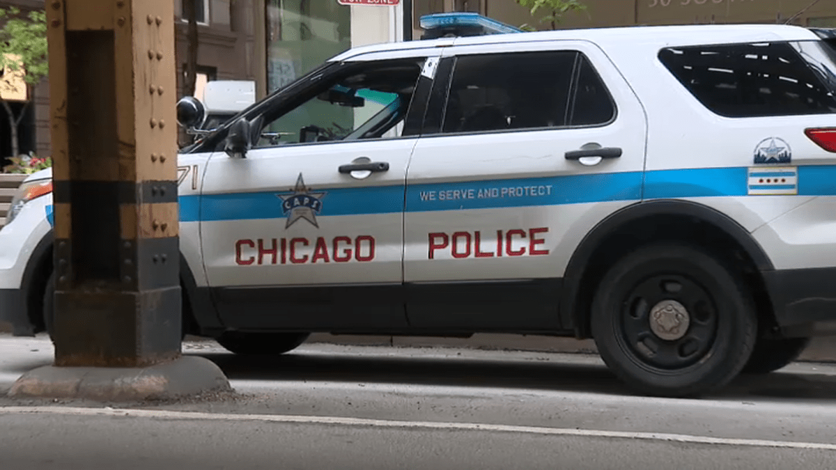 Armed robbery spree near West Loop sparks warning – NBC Chicago
