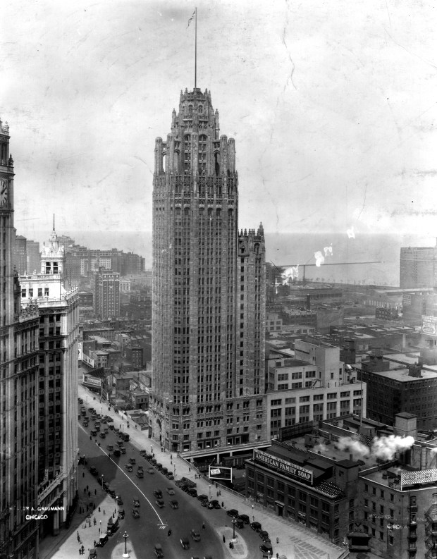 The exterior of the Chicago Tribune Tower in the late 1920s. (Chicago Tribune historical photo) 