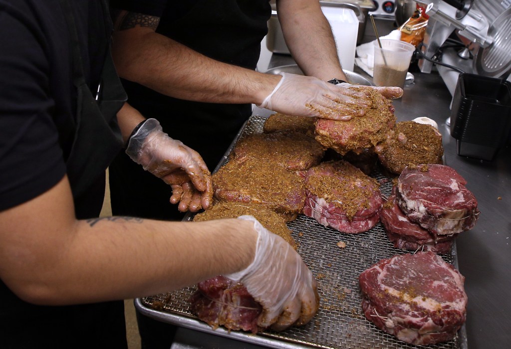 Chicago’s steakhouses navigate the city’s restaurant crisis
