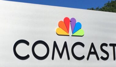 Comcast (NasdaqGS:CMCSA) Expands Fiber Network To Westlake Florida For Faster Internet Access