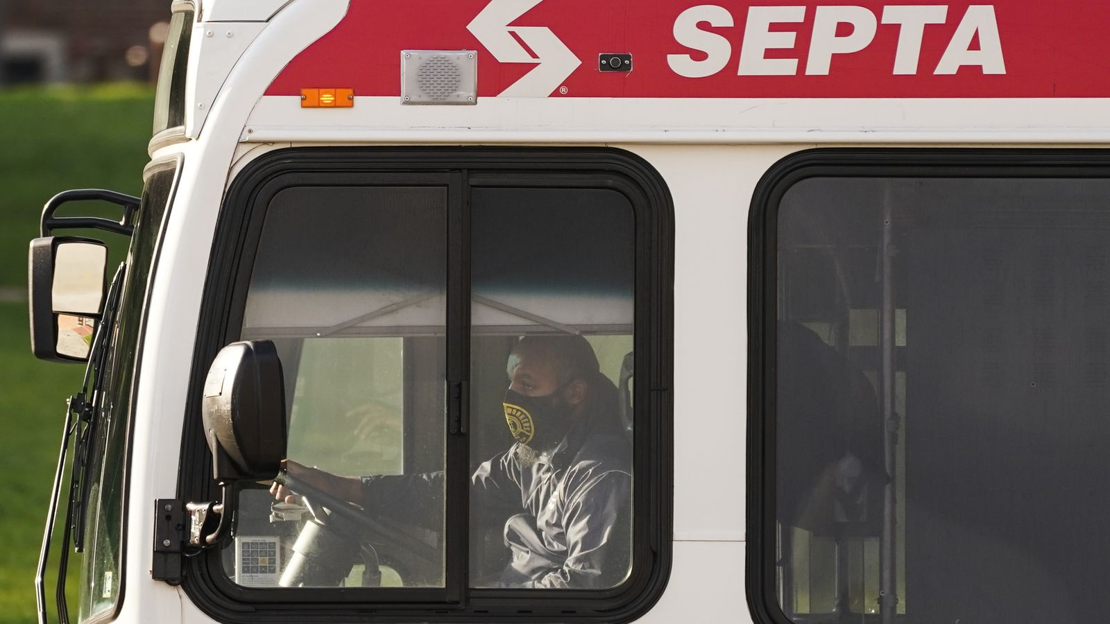 Philadelphia transit board votes to enact “doomsday budget,” to “dismantle” transit system