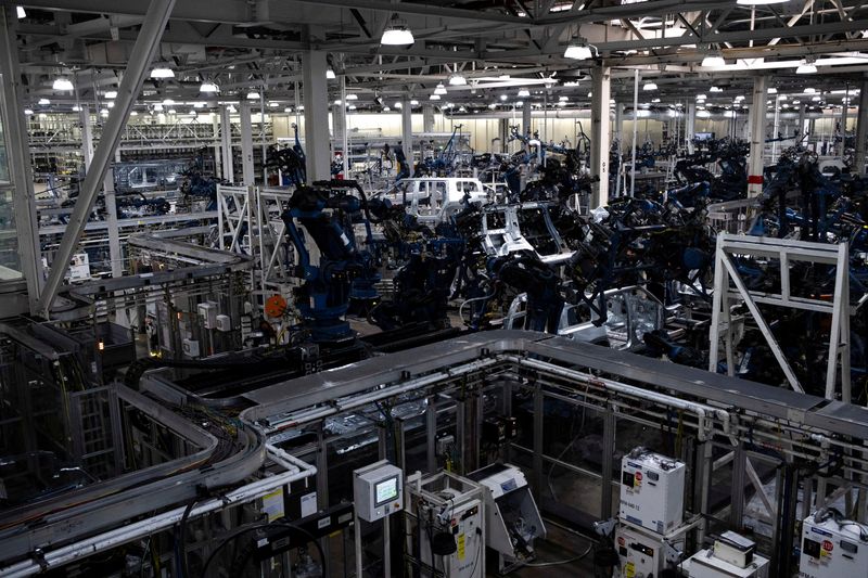 US factory orders rebound in May on strong aircraft demand