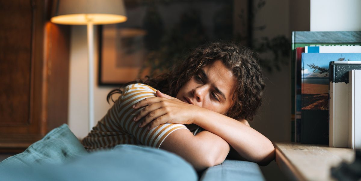 5 Vitamin D Deficiency Symptoms, According to Experts & Research