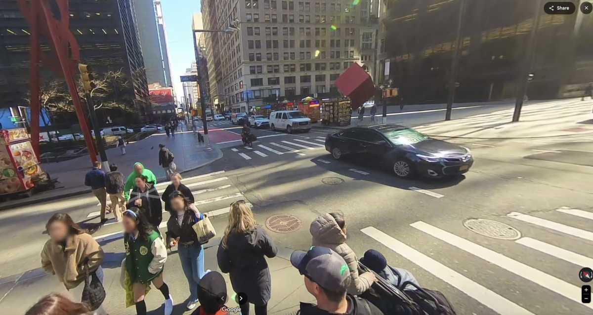 On-duty DOT worker slashed with box cutter by e-biker in Manhattan