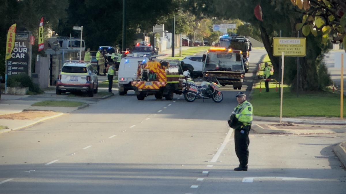 Canning Highway crash: Woman fighting for life after serious crash in Alfred Cove