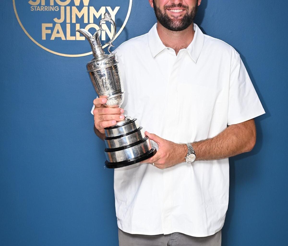 Scottie Scheffler crashes The Tonight Show opening monologue, Claret Jug in hand