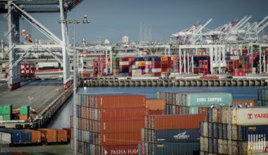 Ocean rates fall for fifth straight week