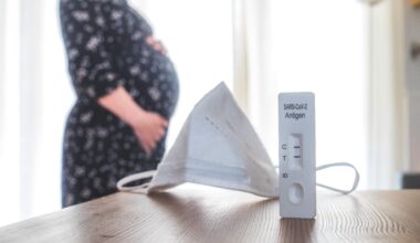 SARS-CoV-2 infection during pregnancy linked to gene expression changes and placental pathology