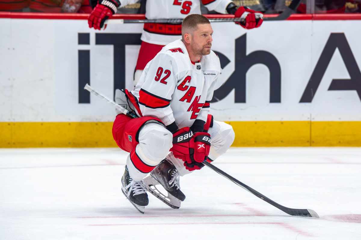 Evgeny Kuznetsov’s agent says he speaks to 2-3 NHL teams a day and a contract resolution should be reached by early August: ‘He is motivated to come back’