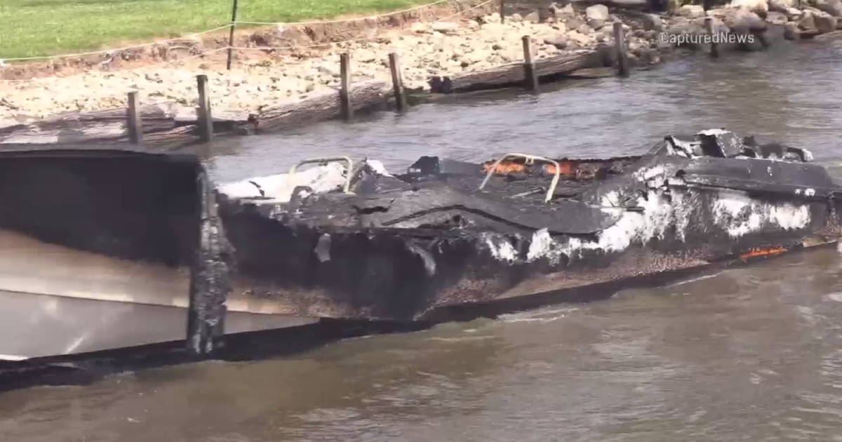 Fire destroys boat in Fox Lake in Northern Illinois