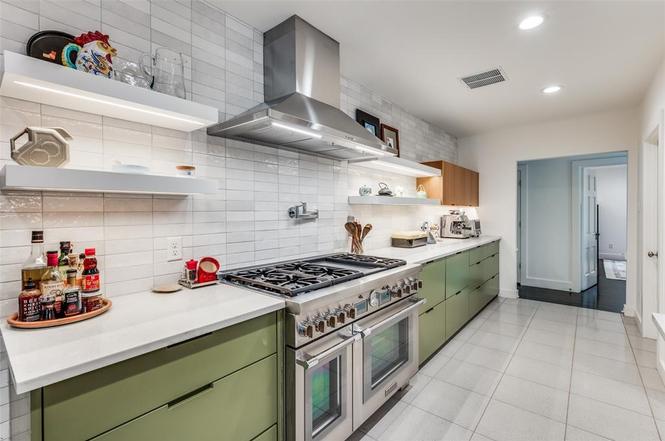 Elegant Mid Century