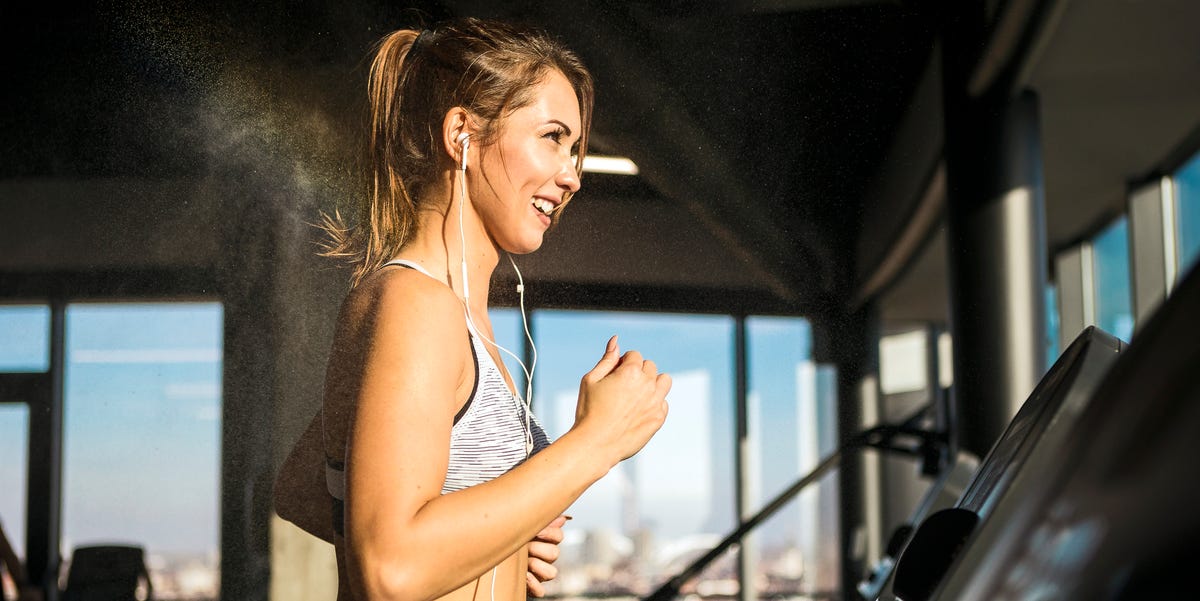 This 30-minute walking workout is how 52-year-old PT and fitness coach Won Dolegowski stays fit