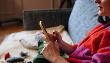 Cell phone use affects parent-child interactions, even when adults aren’t online