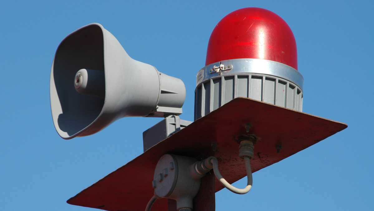 Emergency alert sent out to residents across Tri-State by mistake amid SWAT standoff