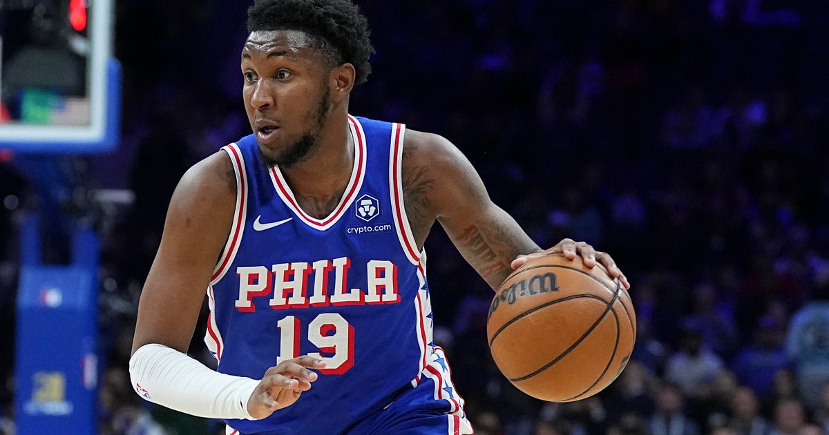 Sixers re-sign Philadelphia native Justin Edwards to 3 year contract