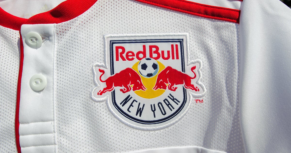 Vassilev, Damiani score early to lead Philadelphia's 2-0 win over Red Bulls