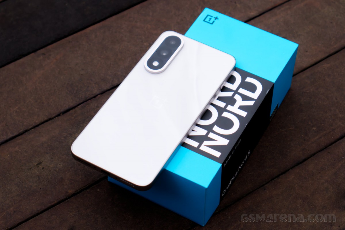 OnePlus Nord 5 in for review